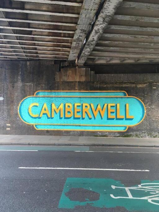 2 Bedroom Flat In Camberwell Green - Central Location With Excellent Connections To Tourist Attractions And Main London Airports Exteriér fotografie