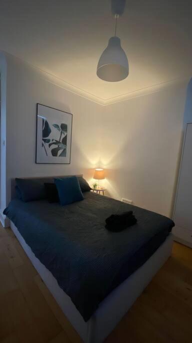 2 Bedroom Flat In Camberwell Green - Central Location With Excellent Connections To Tourist Attractions And Main London Airports Exteriér fotografie