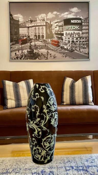2 Bedroom Flat In Camberwell Green - Central Location With Excellent Connections To Tourist Attractions And Main London Airports Exteriér fotografie